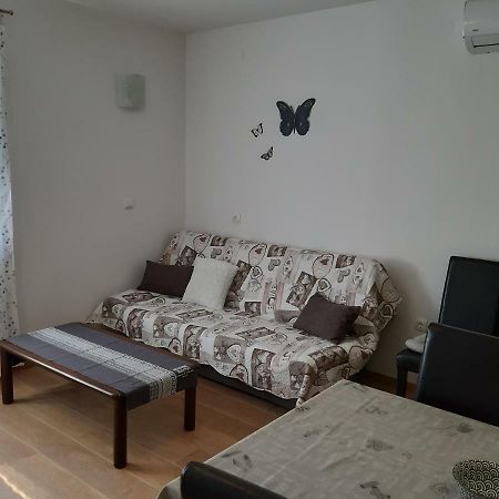 Apartment Butterfly Split - For Rest And Relaxation Екстер'єр фото