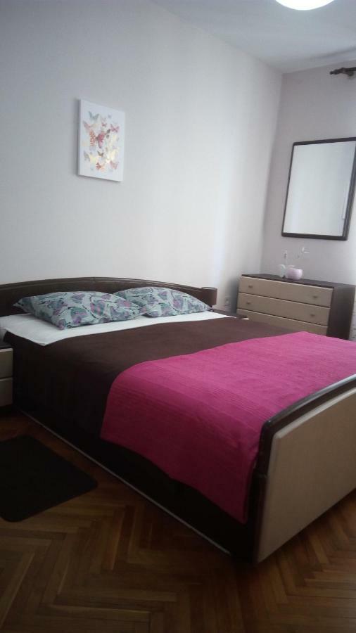 Apartment Butterfly Split - For Rest And Relaxation Екстер'єр фото