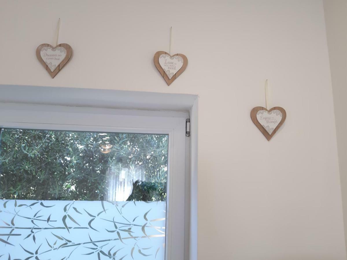 Apartment Butterfly Split - For Rest And Relaxation Екстер'єр фото