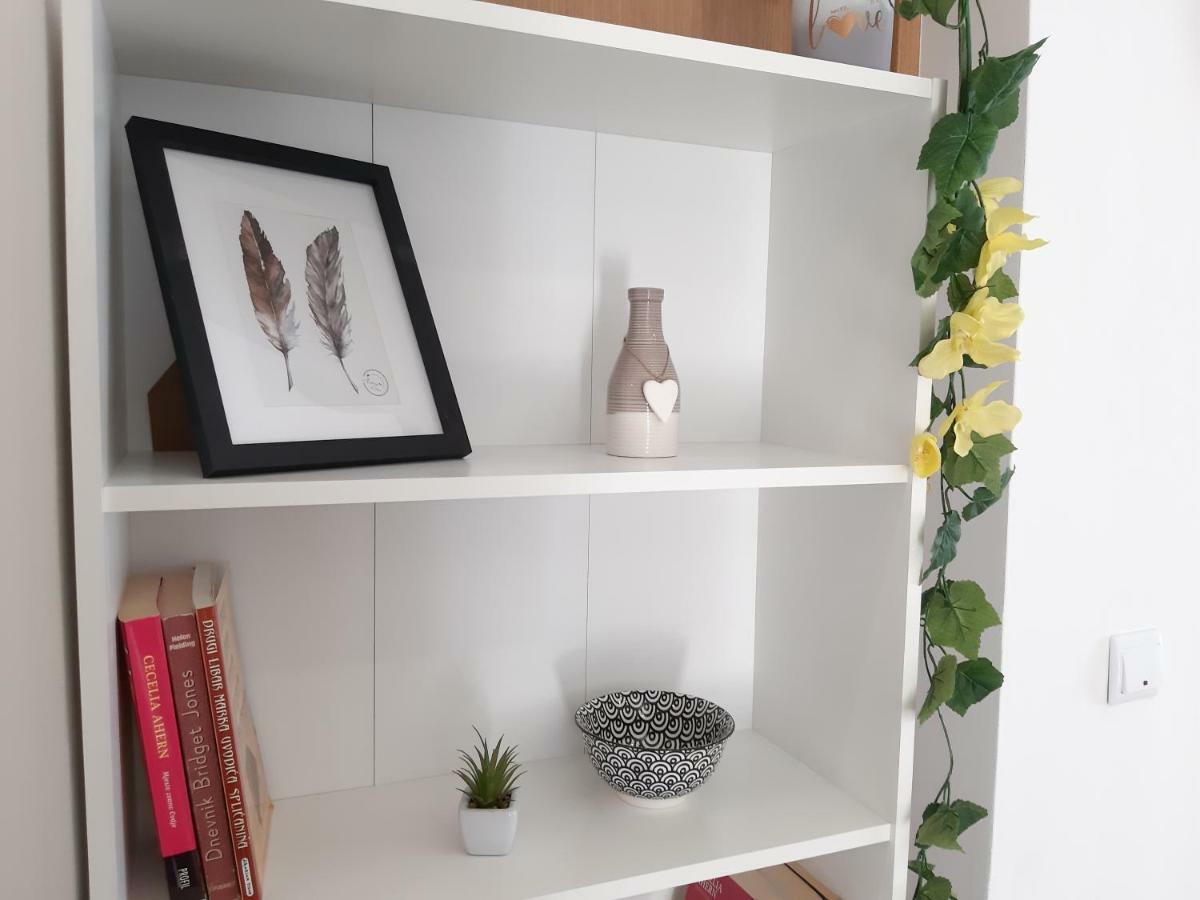 Apartment Butterfly Split - For Rest And Relaxation Екстер'єр фото