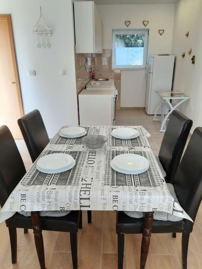 Apartment Butterfly Split - For Rest And Relaxation Екстер'єр фото