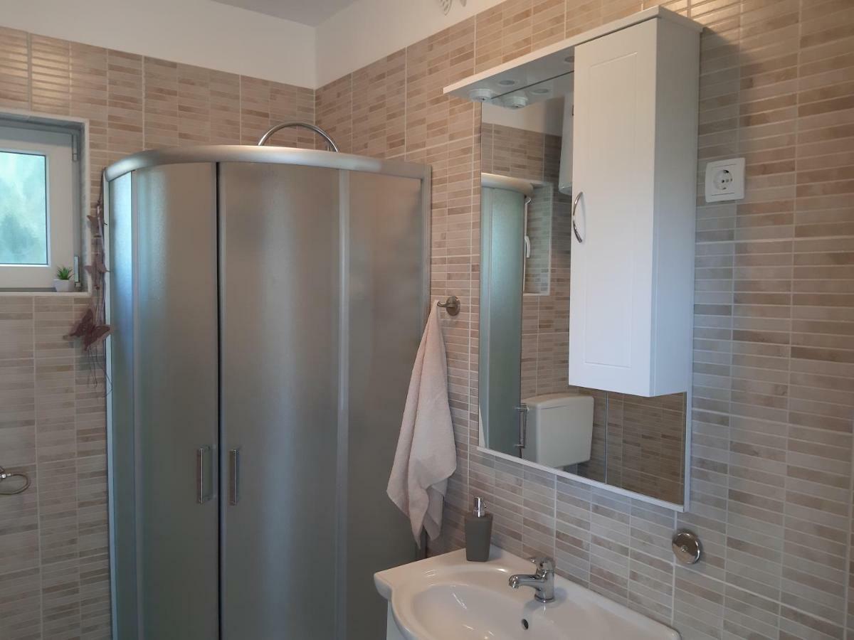 Apartment Butterfly Split - For Rest And Relaxation Екстер'єр фото