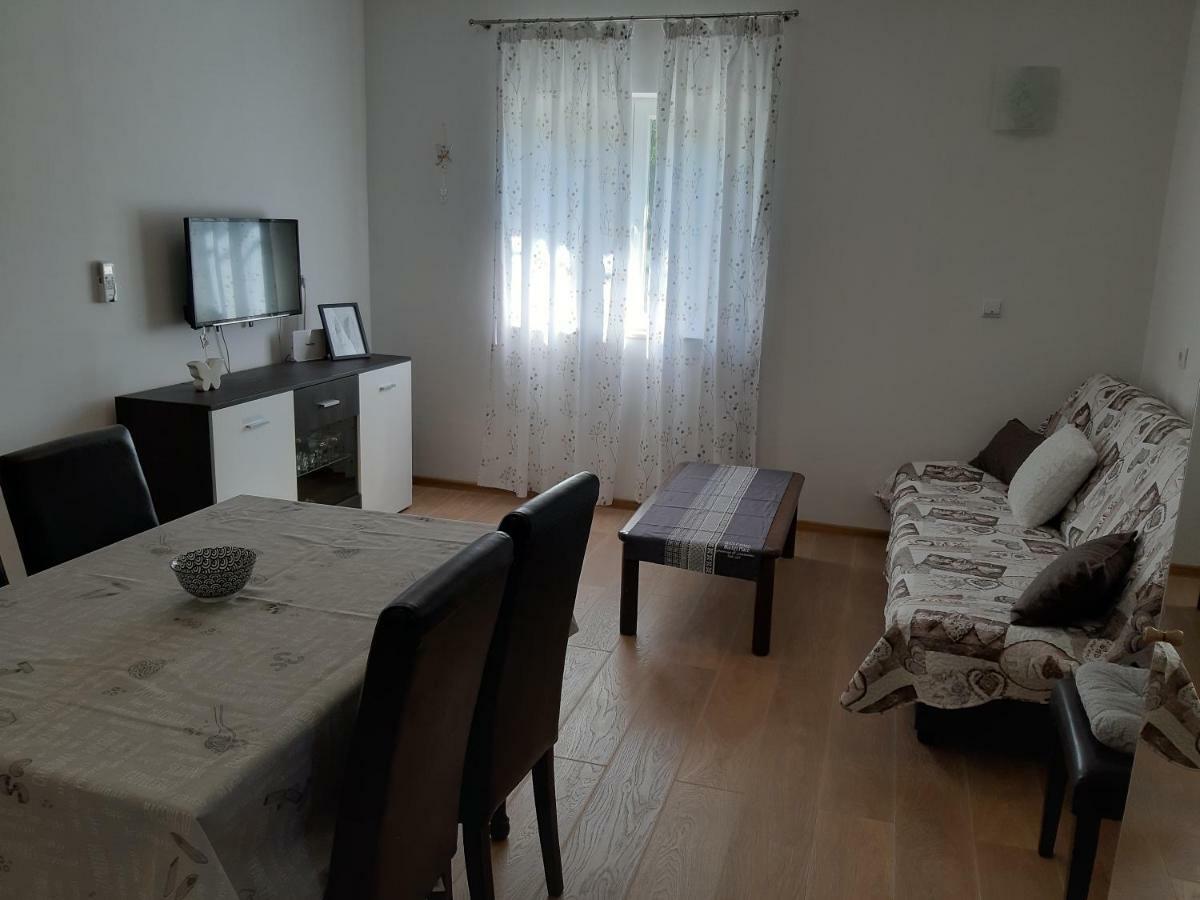 Apartment Butterfly Split - For Rest And Relaxation Екстер'єр фото